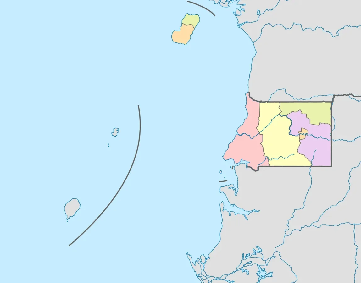 Mapa provincial de Guinea Ecuatorial sin etiquetas.