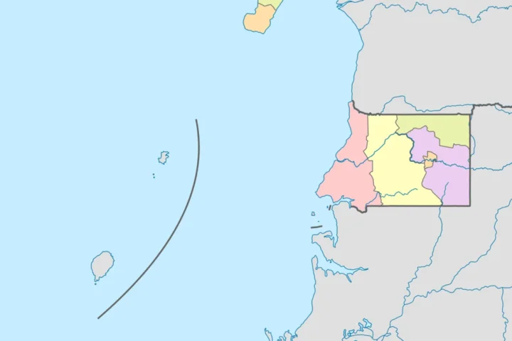 Mapa provincial de Guinea Ecuatorial sin etiquetas.